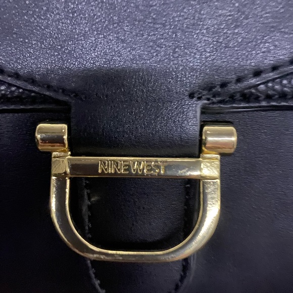 Purse - Picture 5 of 9